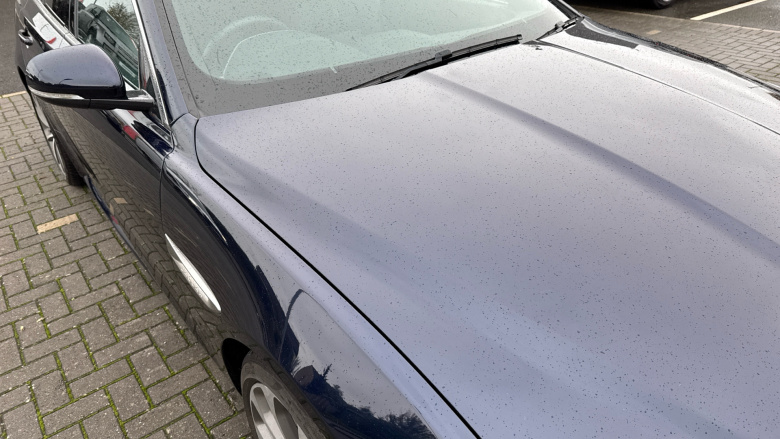 Jaguar XE 2.0 D200 R-Dynamic SE Black 4dr Auto Diesel Saloon